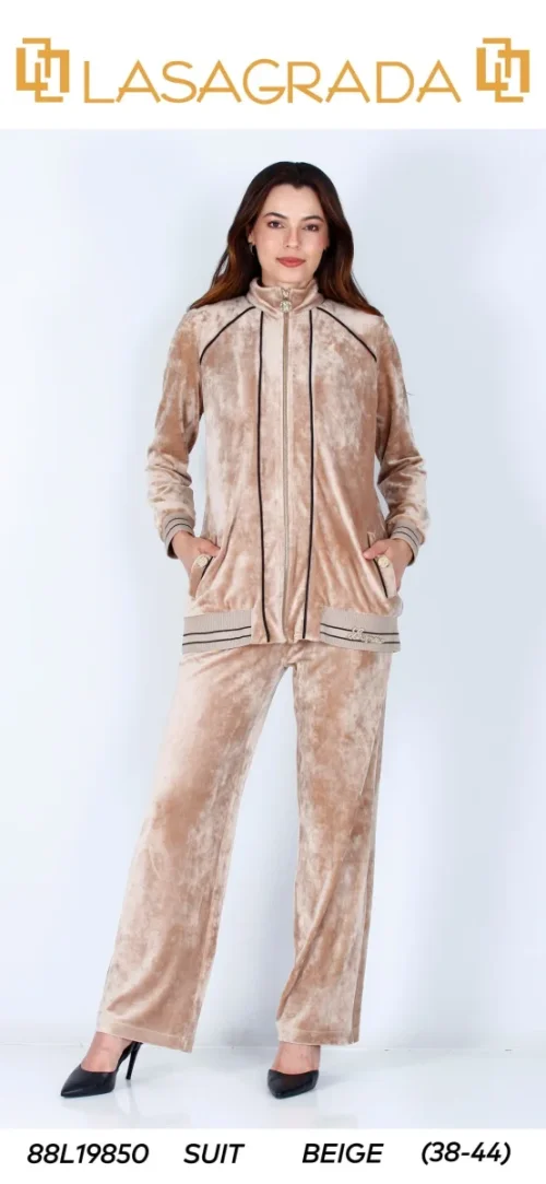 Костюмы и комплекты LASAGRADA (Beige, модель L19850) оптом