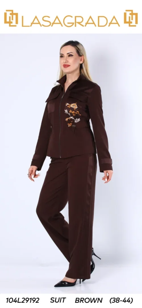 Костюмы и комплекты LASAGRADA (Brown, модель L29192) оптом